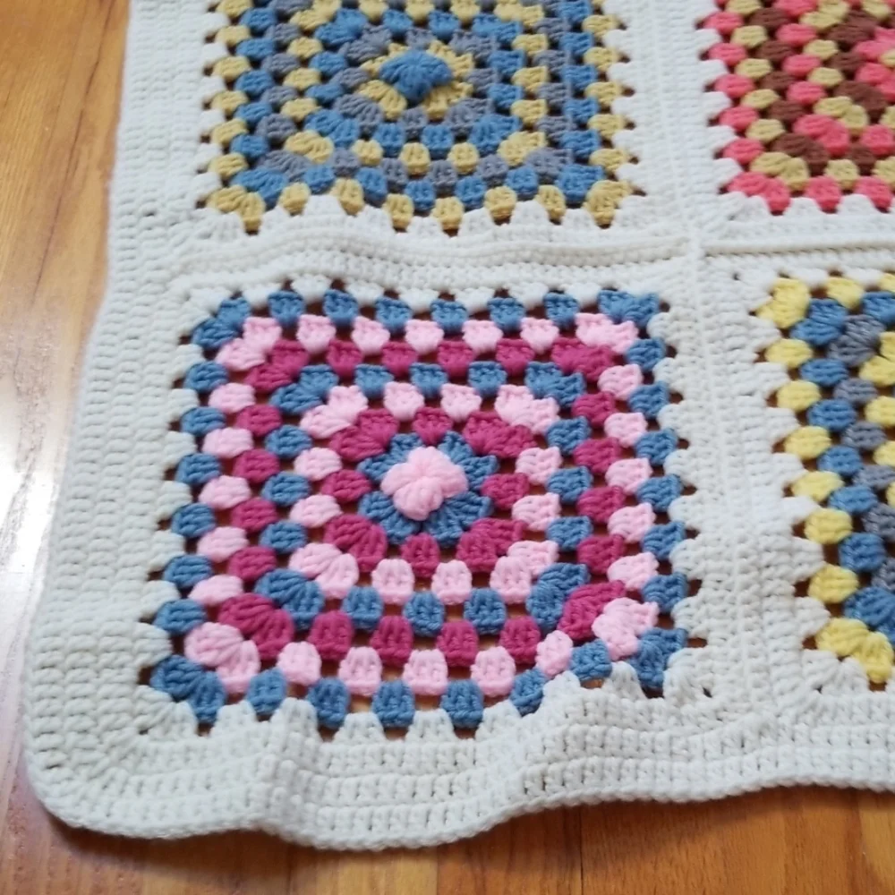 💟HOST PICK💟 Hand Crochet Multicolor Square Throw